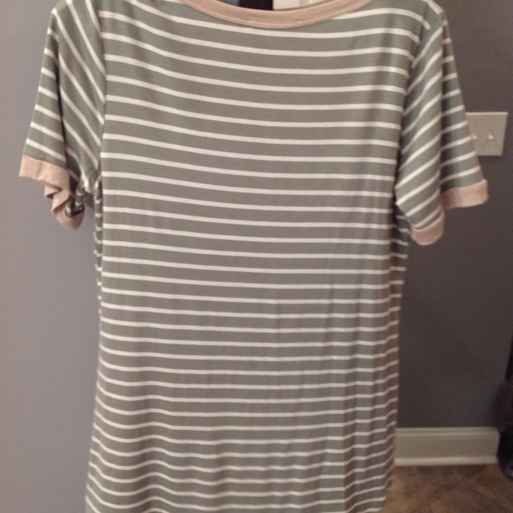One pocket tee - Picture 3 of 3
